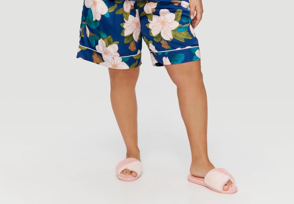NWT - PETER ALEXANDER Magnolia Satin PJ Shorts - size 3+ (24/26)- RRP $69.95