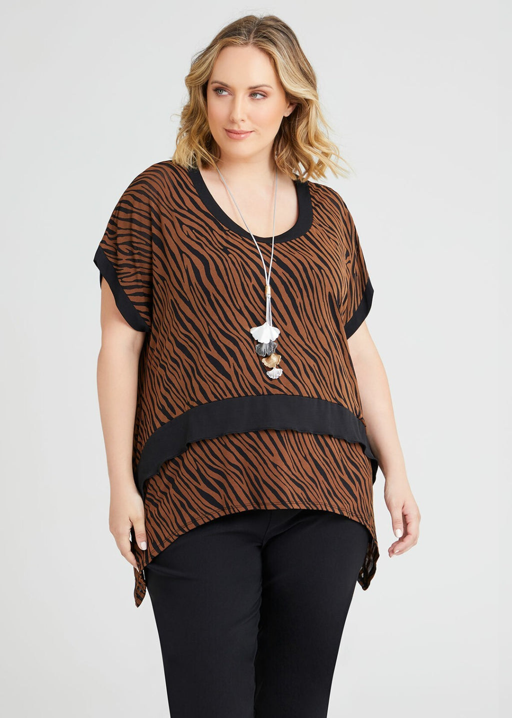 TAKING SHAPE Kim Contrast Top - size S (14) - RRP $109.95