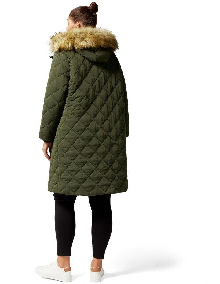 FOREVER NEW Jen Curve Diamond Puffa Jacket -sizes 16 / 18 / 20 / 22 -RRP $199.99