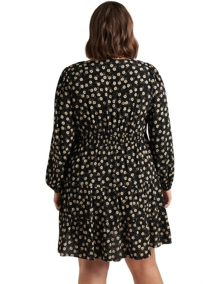 New with Tags FOREVER NEW Lauren Curve Mini Dress - size 18 - RRP $129.99