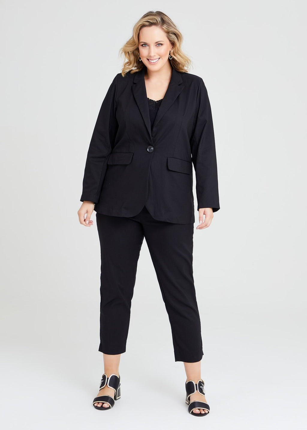TAKING SHAPE The Blazer - Black - size 18 - RRP $199.95